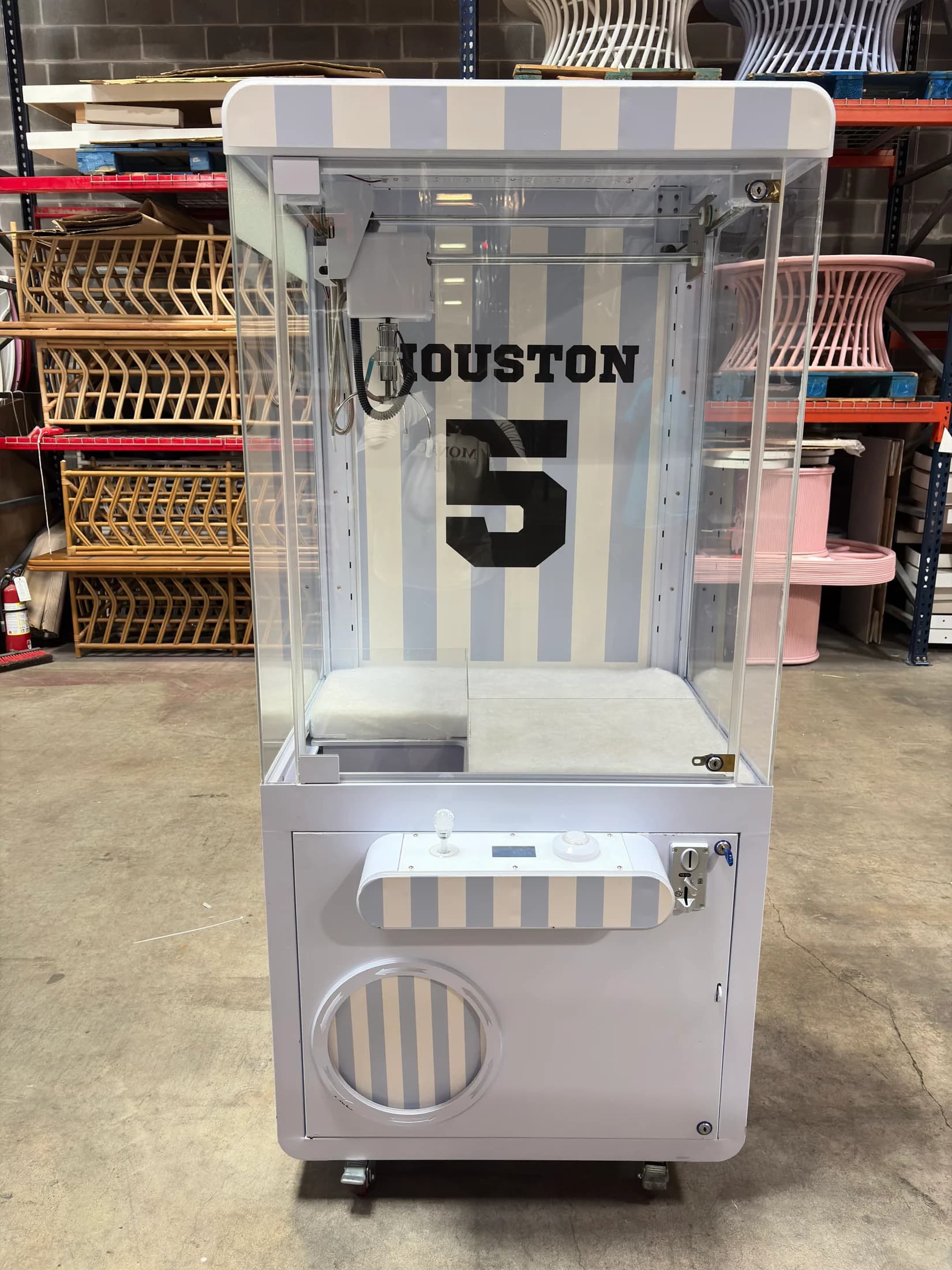 Houston sports branded claw machine